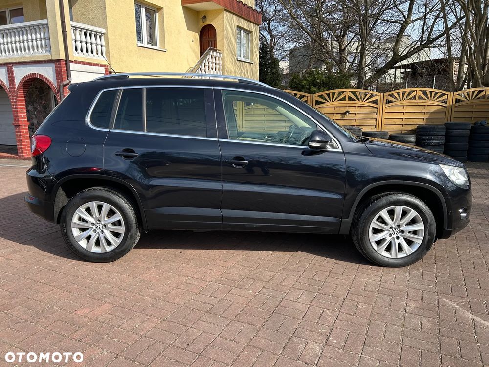 Volkswagen Tiguan 2.0 TDI DPF 4Motion BlueMotion Technology Lounge Sport & Style - 2