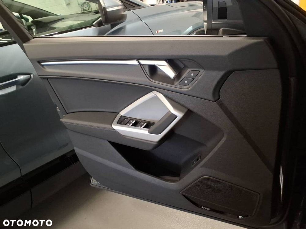 Audi Q3 Sportback - 23