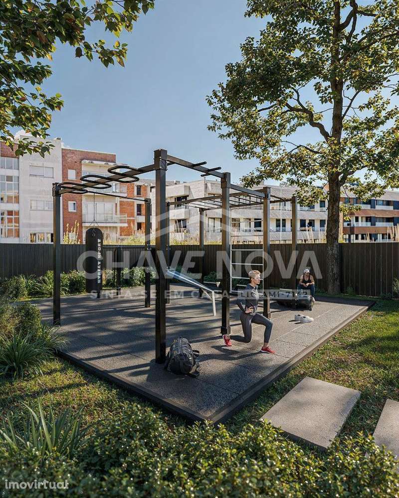 Apartamento T4 Novo c/ 2 Lugares de Garagem na Madalena - Grande imagem: 4/16