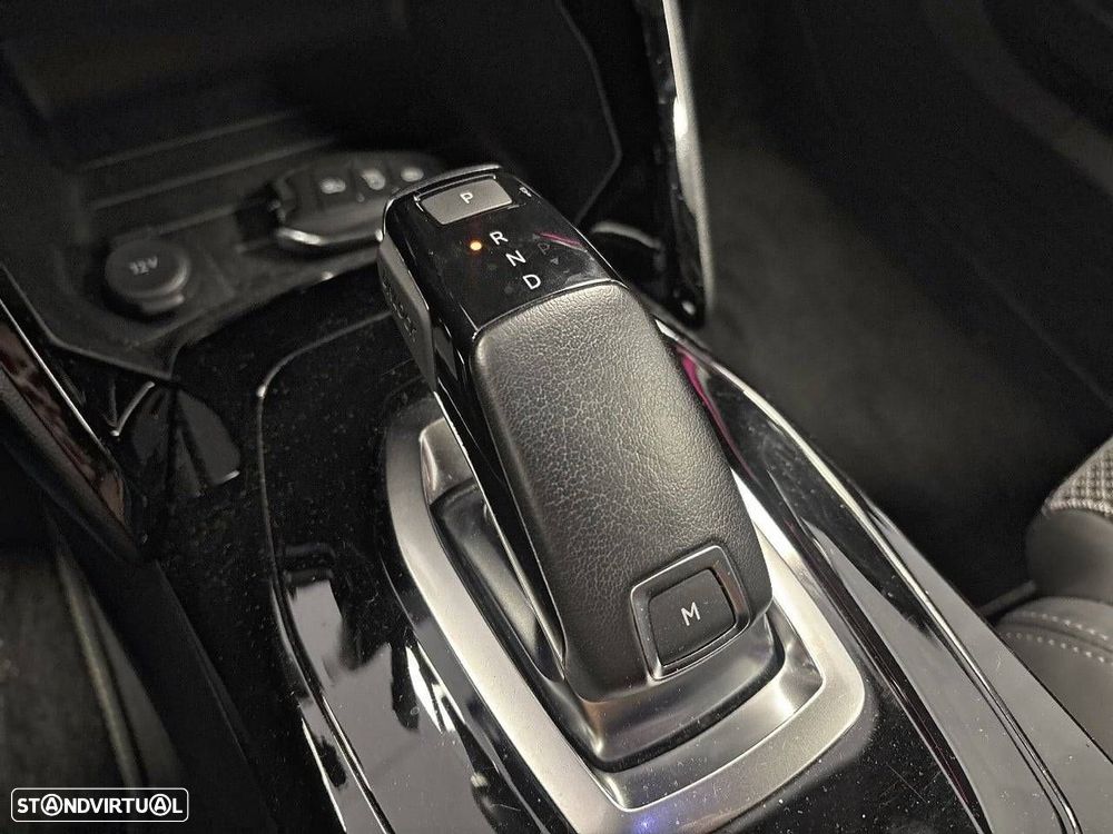 Peugeot 2008 1.5 BlueHDi GT EAT8 - 19