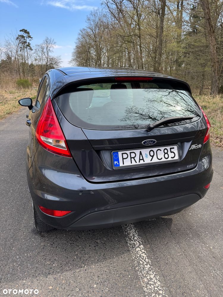 Ford Fiesta - 5