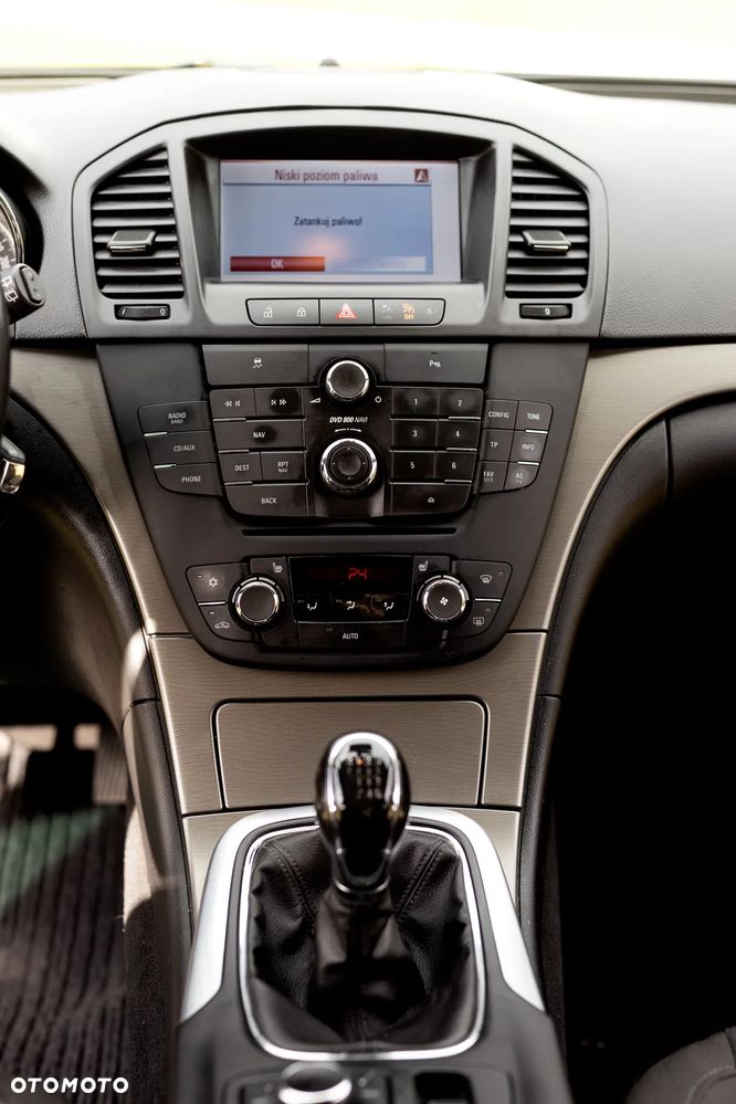 Opel Insignia - 15