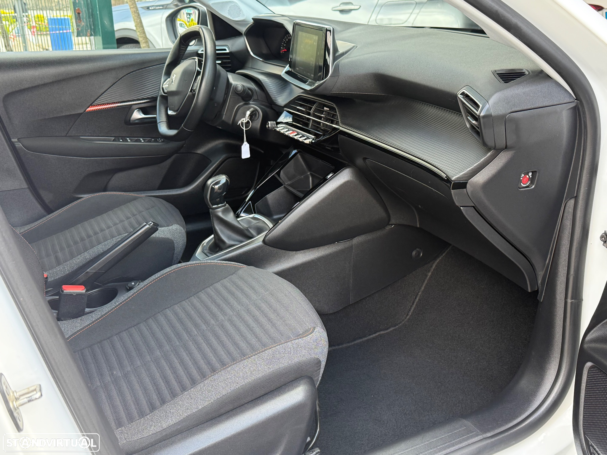 Peugeot 208 1.2 PureTech Active - 32