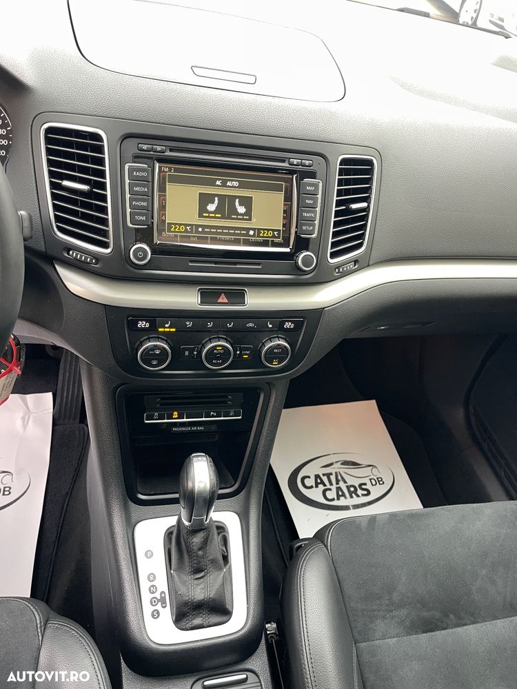 Volkswagen Sharan 2.0 TDI DSG Highline - 35