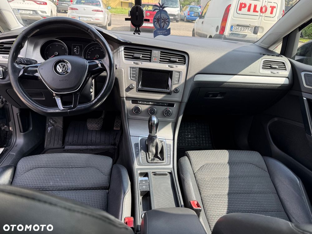 Volkswagen Golf 1.6 TDI BMT Comfortline DSG - 9