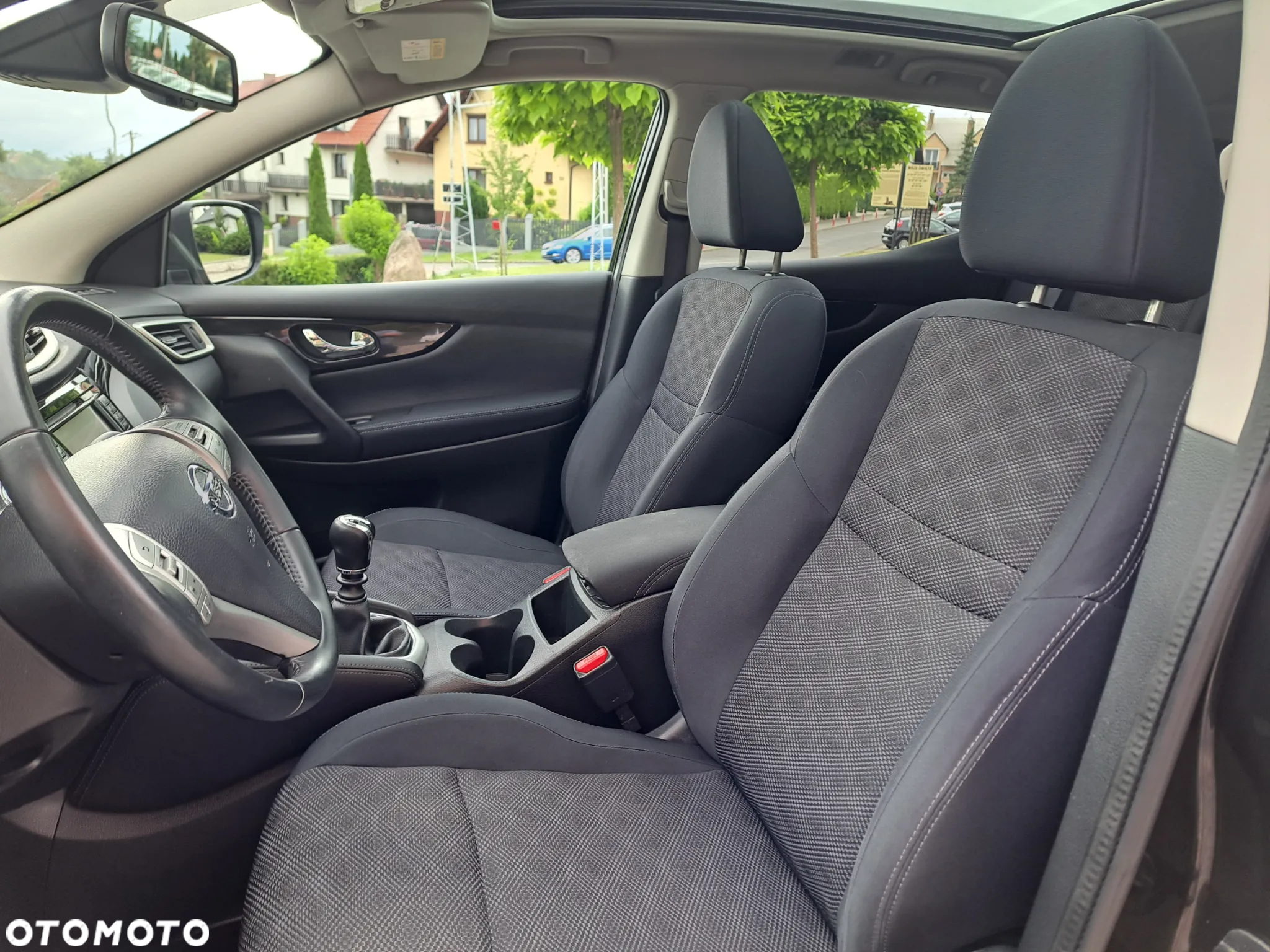 Nissan Qashqai 1.5 dCi Tekna - 14