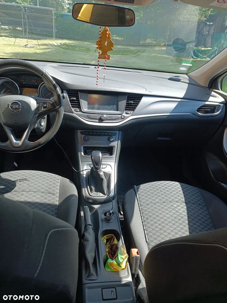 Opel Astra 1.6 CDTI Sport - 9