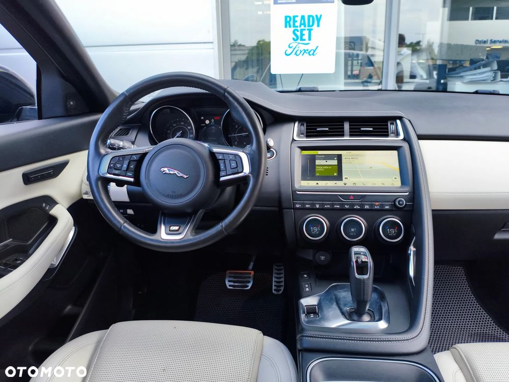 Jaguar E-Pace 2.0 i4D AWD R-Dynamic - 7
