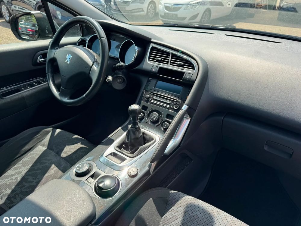 Peugeot 3008 - 11