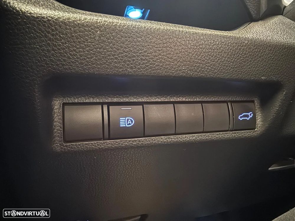 Toyota RAV4 2.5 HDF Square Collection - 35