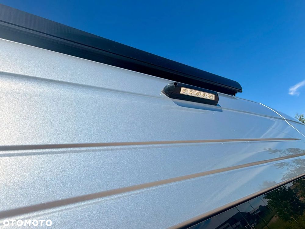 Mercedes-Benz Sprinter - 19