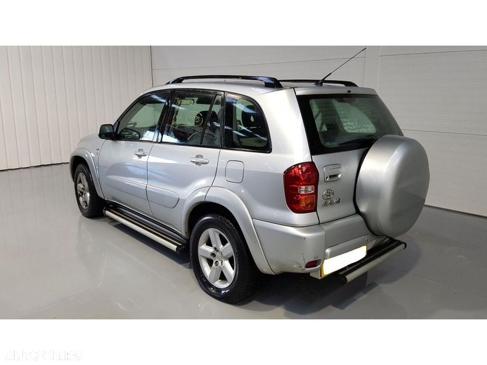 Trager Toyota RAV 4 2004 suv 2.0 - 10