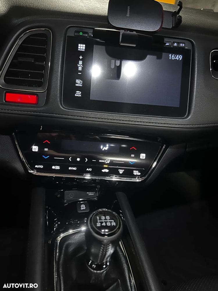 Honda HR-V 1.5 i-VTEC M/T Elegance - 15