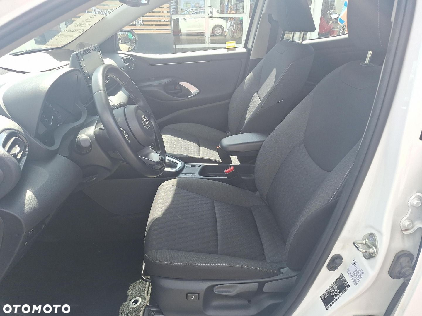 Toyota Yaris - 14