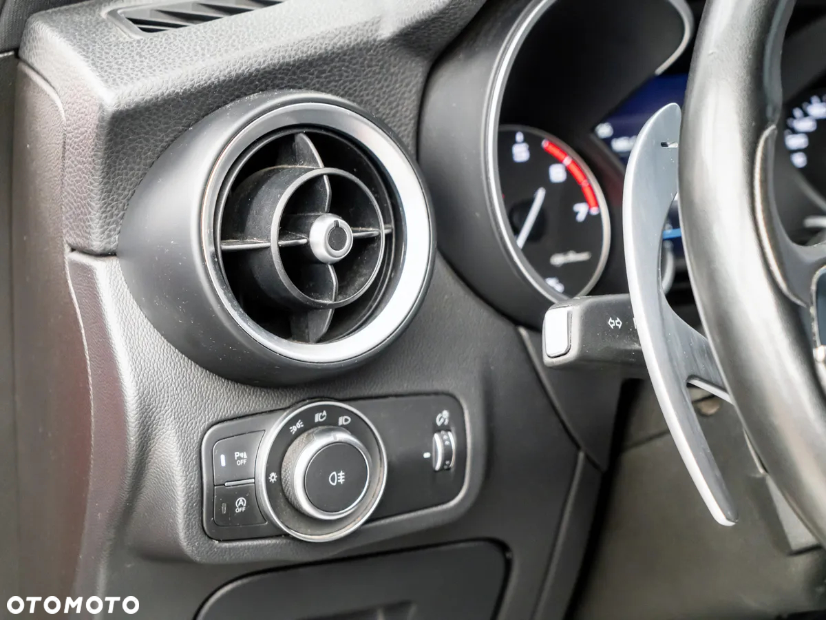 Alfa Romeo Stelvio 2.0 Turbo Executive Q4 - 31