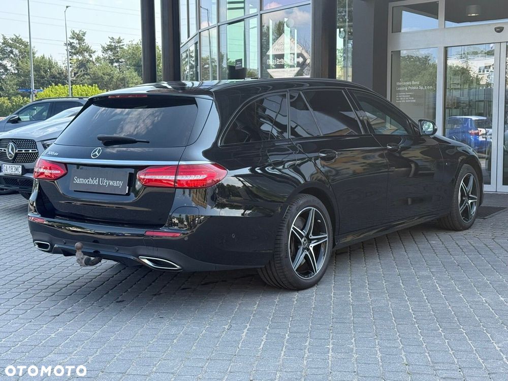 Mercedes-Benz Klasa E 300 de AMG - 7