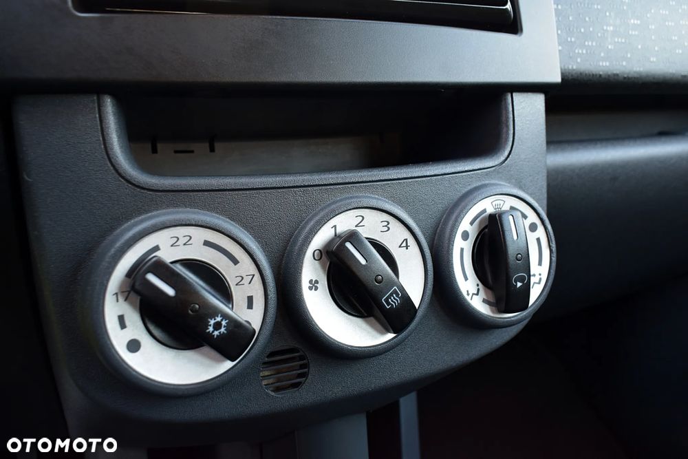 Mitsubishi Colt 1.3 Intense ASTC - 11