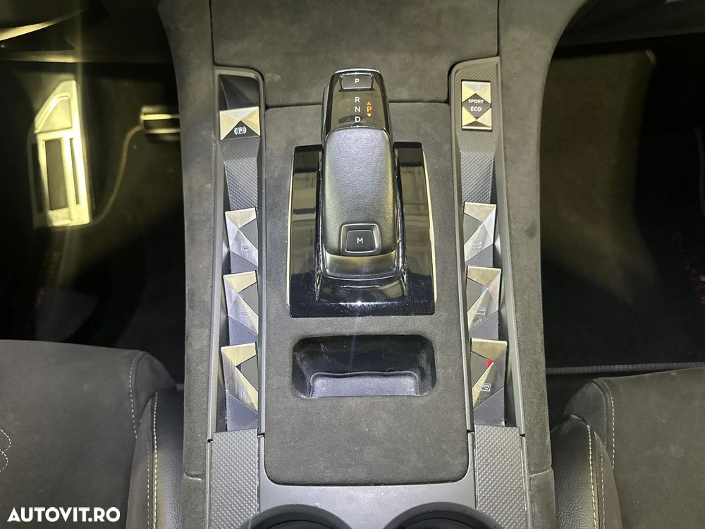 DS Automobiles DS 7 Crossback - 18