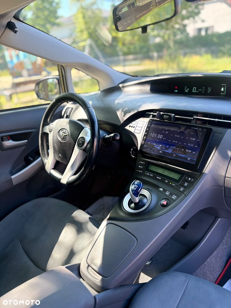 Toyota Prius - 11