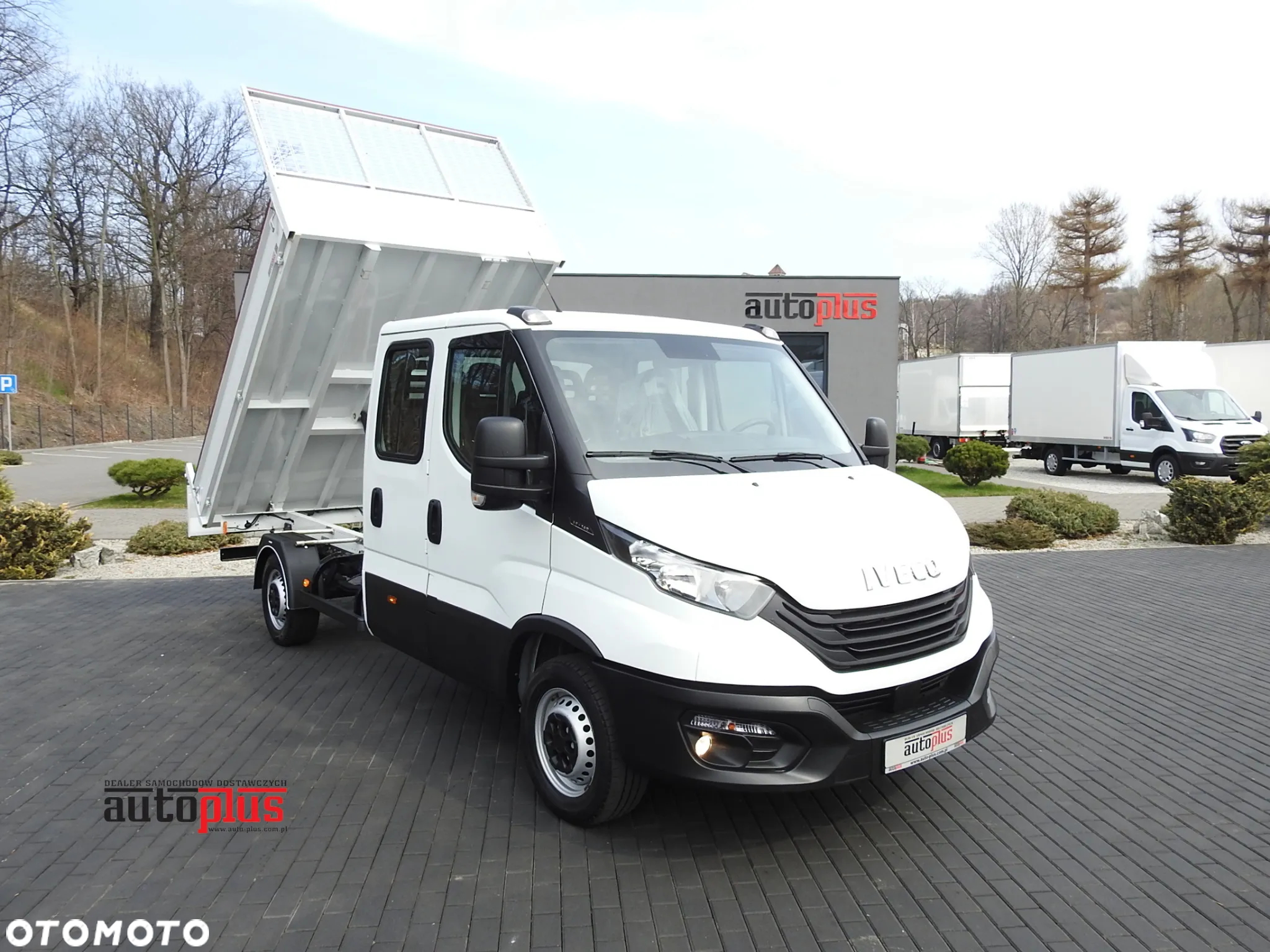 Iveco DAILY 35S14 WYWROTKA PODWÓJNA KABINA DOKA 7 MIEJSC TEMPOMAT KLIMATYZACJA 140KM [ 488124 ] - 2
