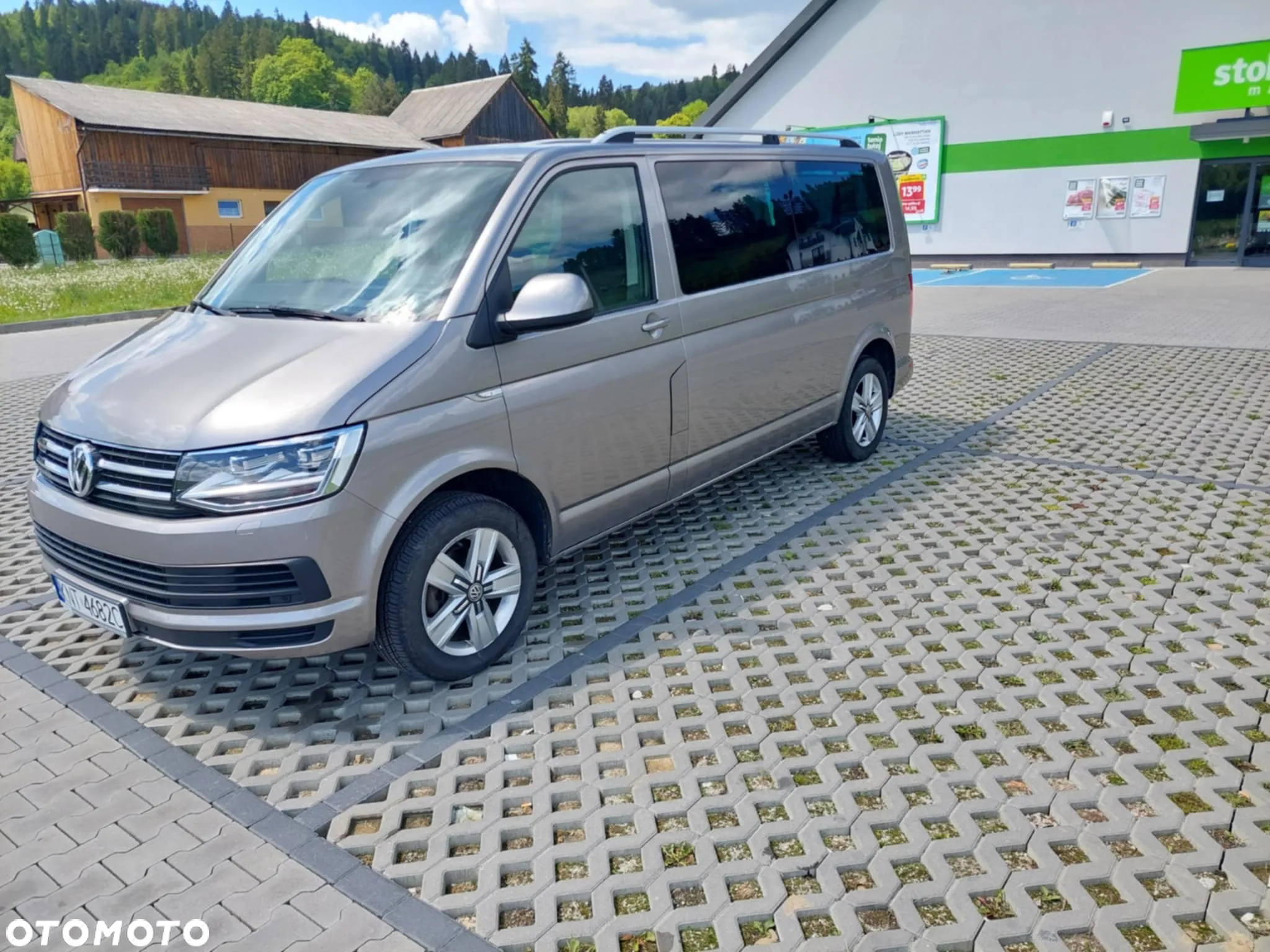 Volkswagen Caravelle 2.0 TDI L2 Comfortline 4Motion - 4