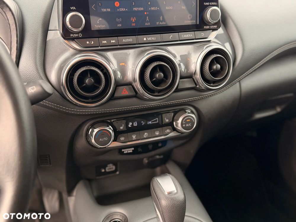 Nissan Juke 1.0 DIG-T N-Connecta DCT - 26