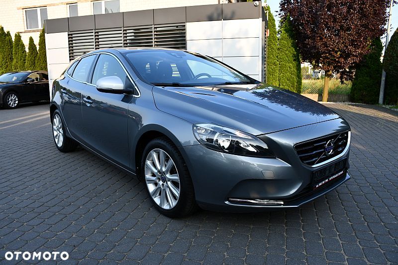 Volvo V40 T3 Momentum - 26