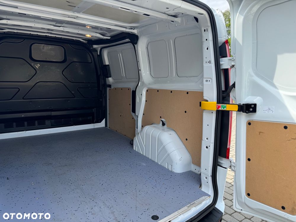 Ford Transit Custom - 12