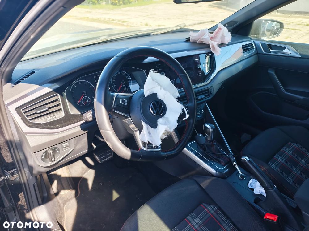 Volkswagen Polo 2.0 TSI DSG GTI - 6
