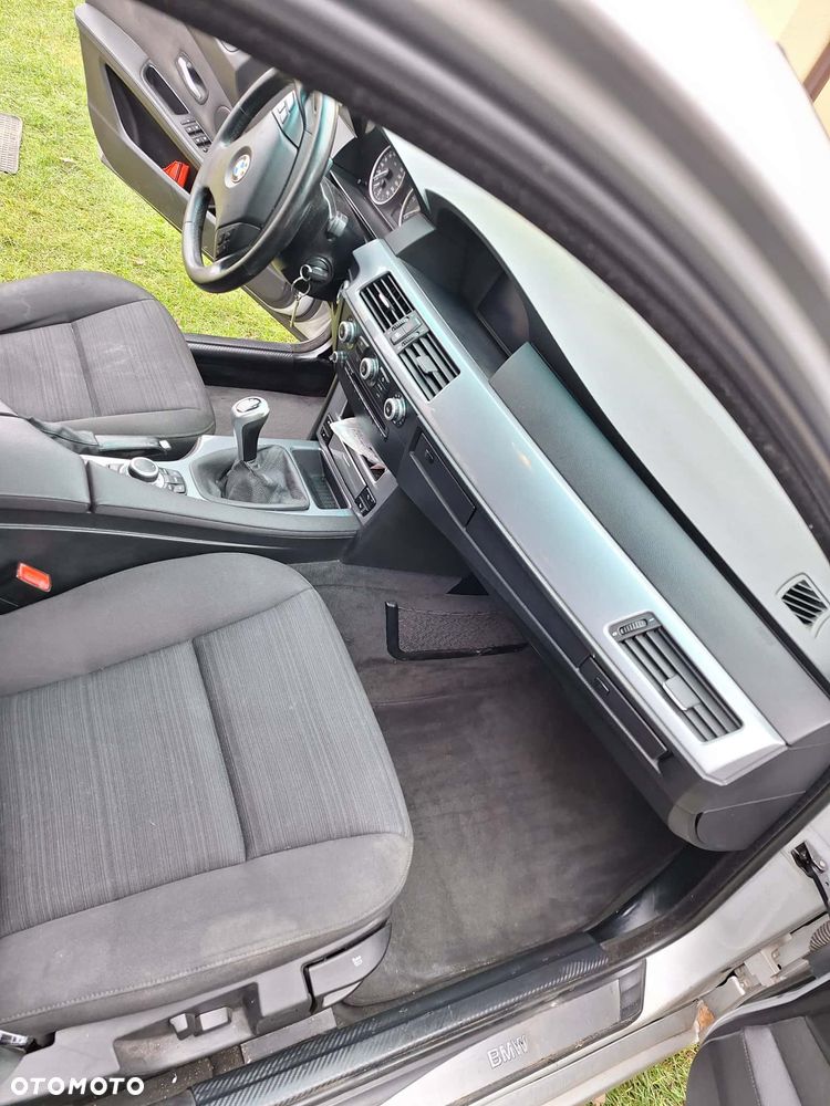 BMW Seria 5 520d Edition Lifestyle - 10