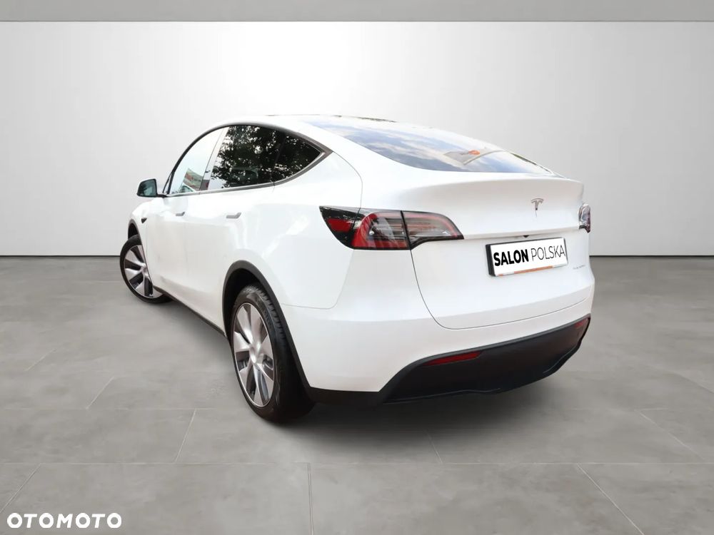 Tesla Y Long Range AWD - 5