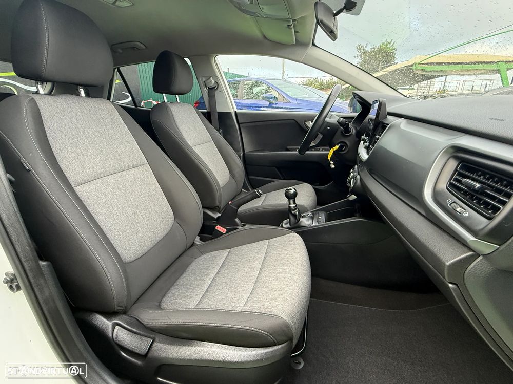 Kia Stonic 1.2 Urban - 25