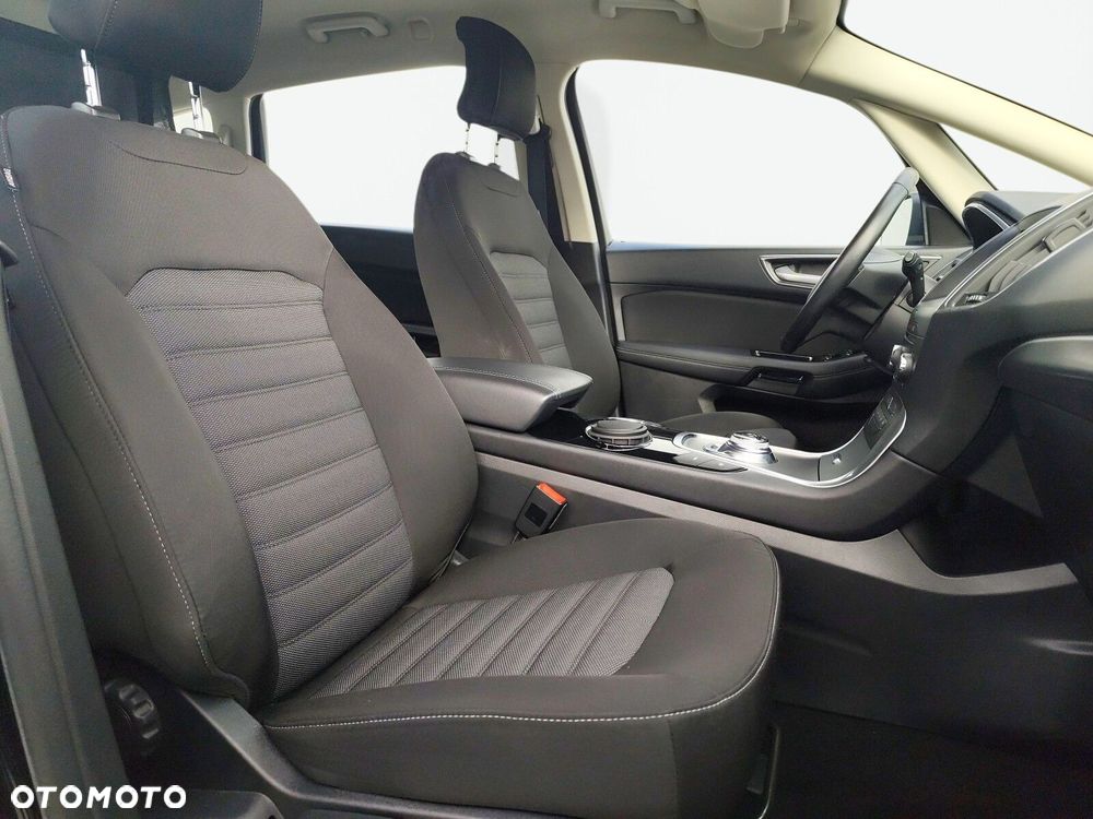 Ford S-Max - 19