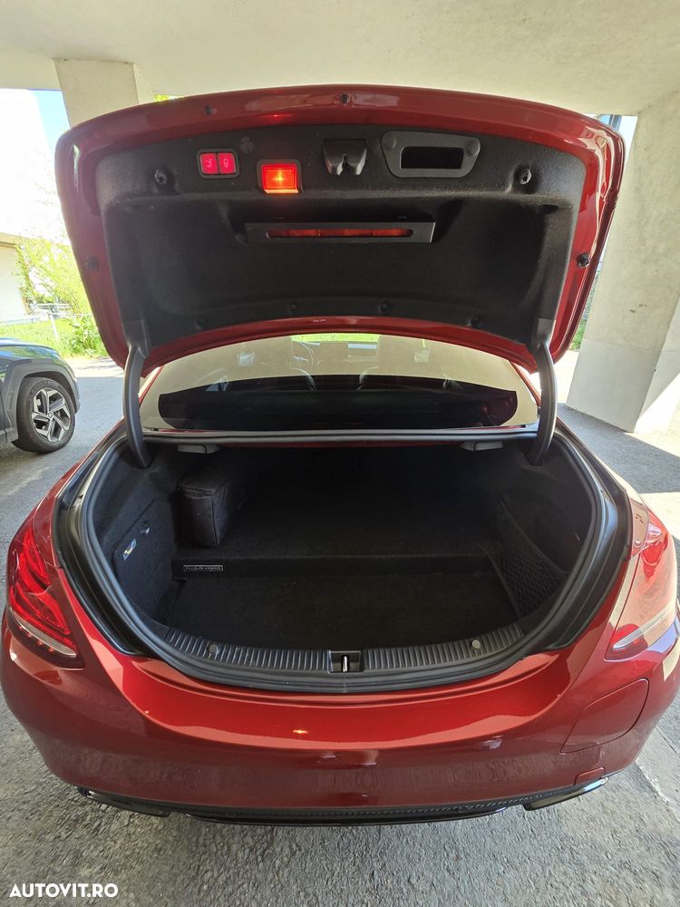 Mercedes-Benz C 350 e 7G-TRONIC AMG Line - 23