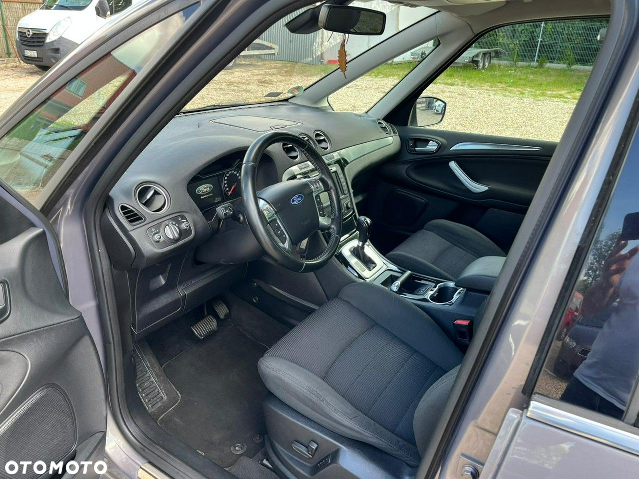 Ford Galaxy - 14