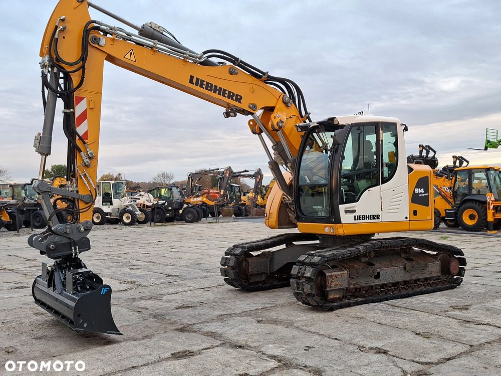 Liebherr R914 COMPACT - 11