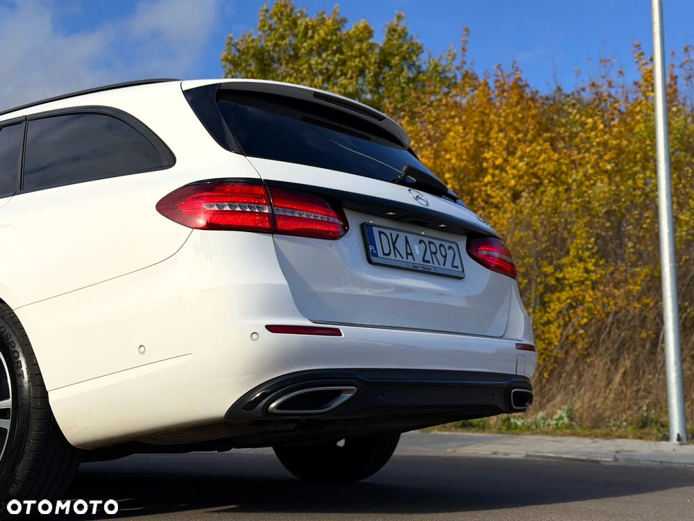 Mercedes-Benz Klasa E 200 d 9G-TRONIC - 12
