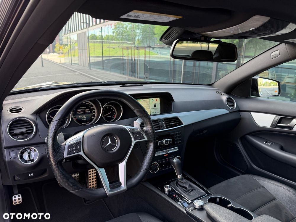 Mercedes-Benz Klasa C 63 AMG AMG SPEEDSHIFT MCT - 15