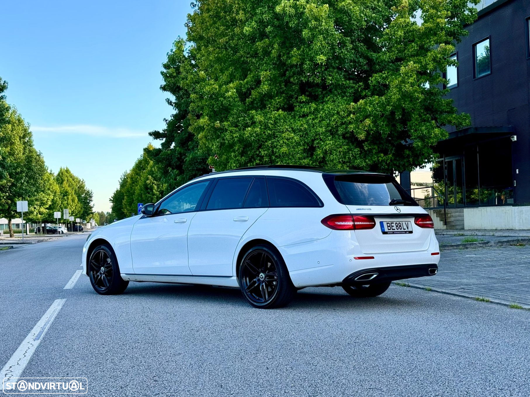Mercedes-Benz E 220 d Avantgarde+ - 15