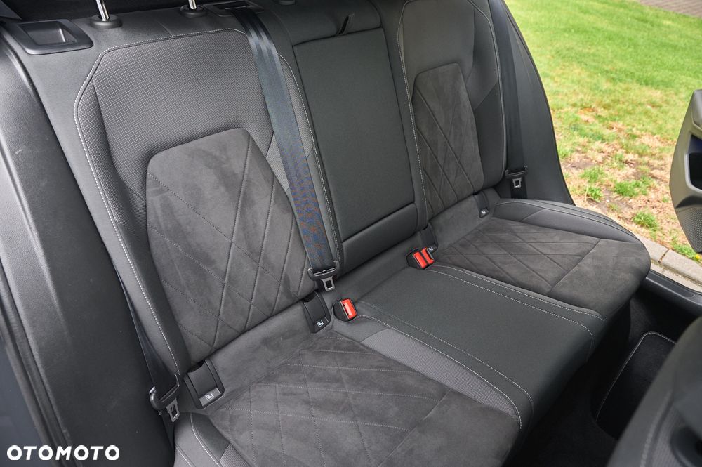 Volkswagen Golf 2.0 TDI Style - 27
