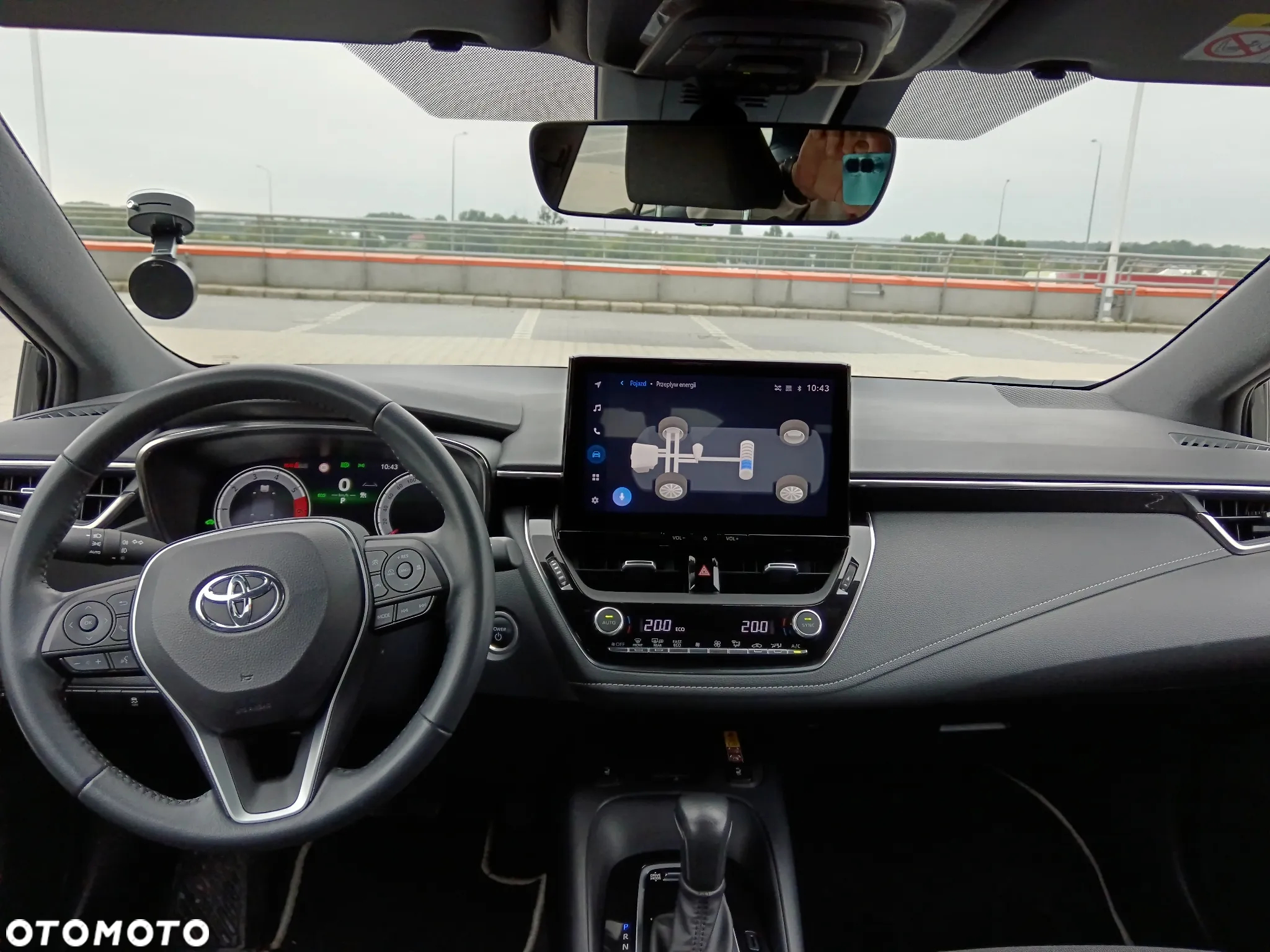 Toyota Corolla 1.8 Hybrid Comfort - 13