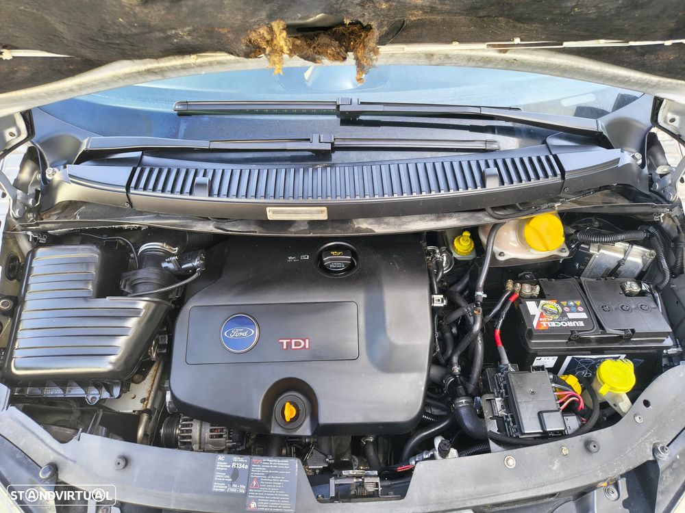 Ford Galaxy 1.9 TDi GLX SelectShift - 23