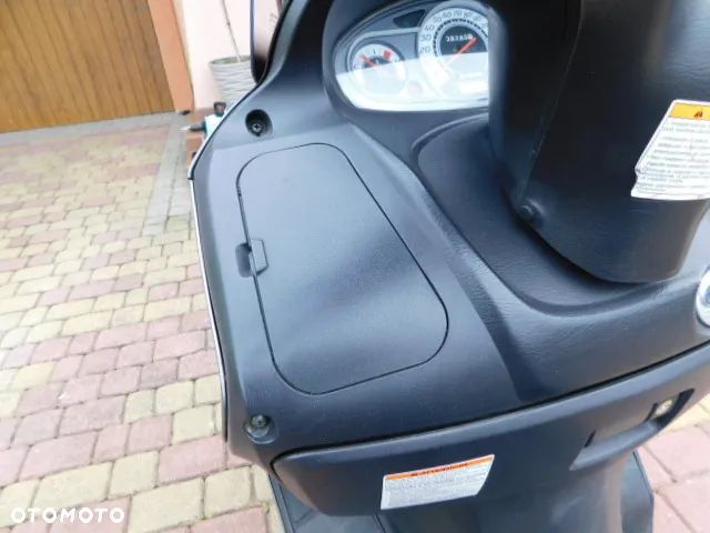 Suzuki Burgman - 20