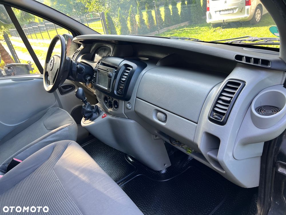 Opel Vivaro - 24