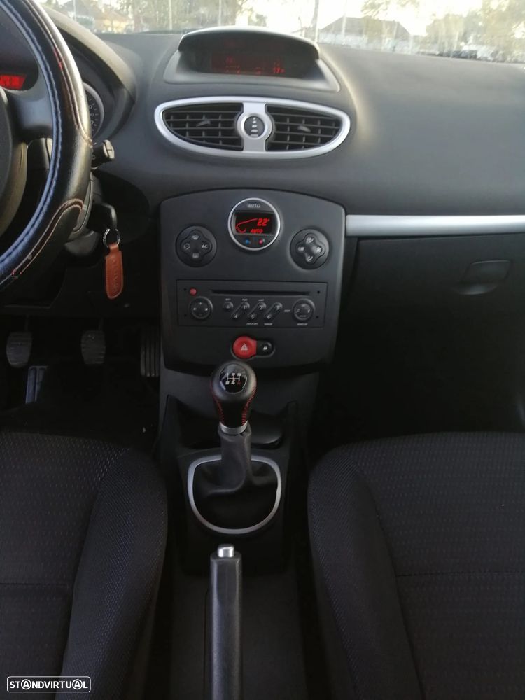 Renault Clio 1.5 dCi Dynamique - 22