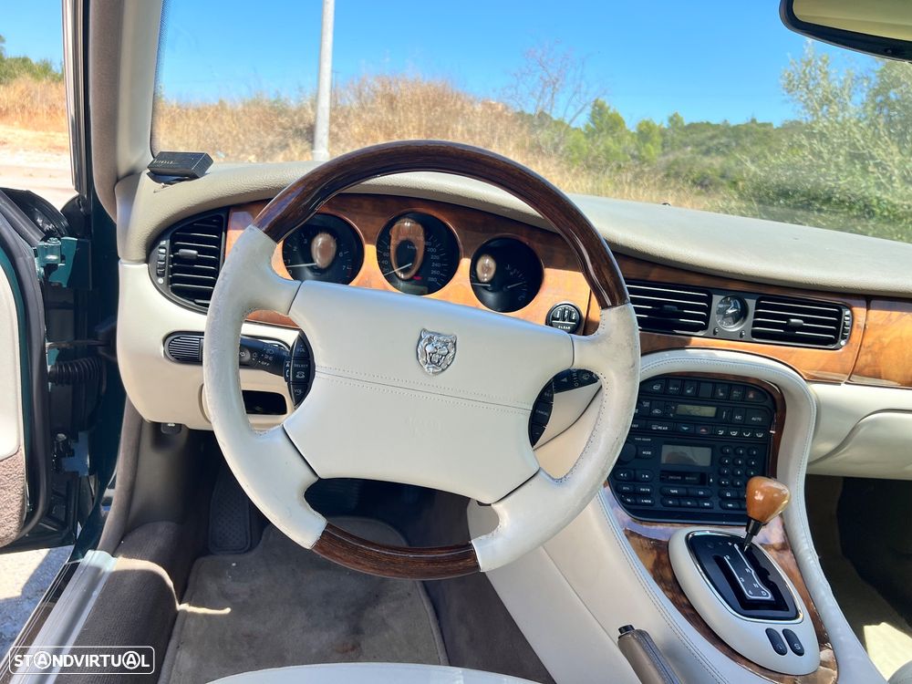 Jaguar XJ XJ8 3.2 Executive - 10