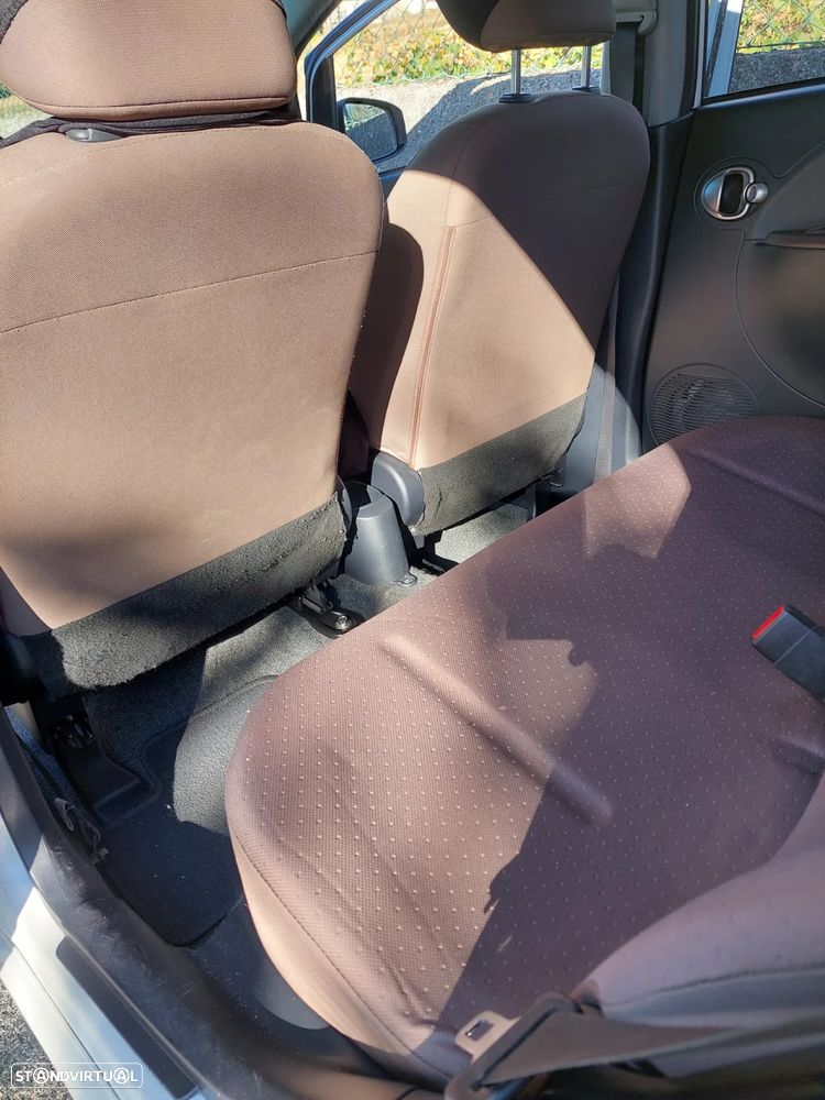 Citroën C-Zero - 10