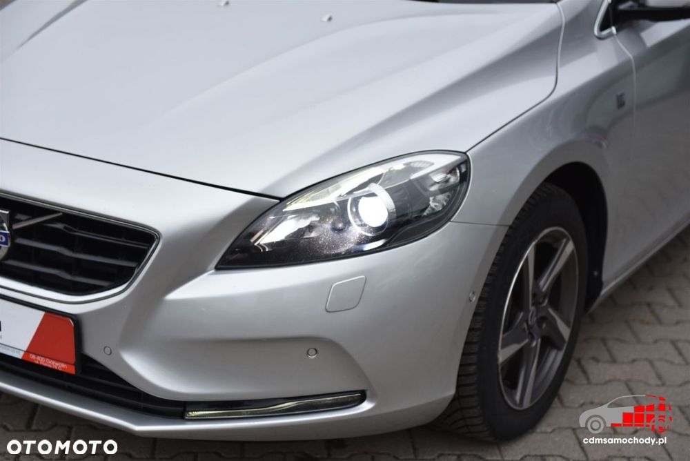 Volvo V40 D4 Ocean Race - 6
