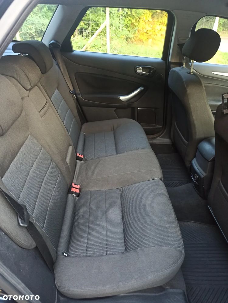 Ford Mondeo 2.0 TDCi Titanium - 15