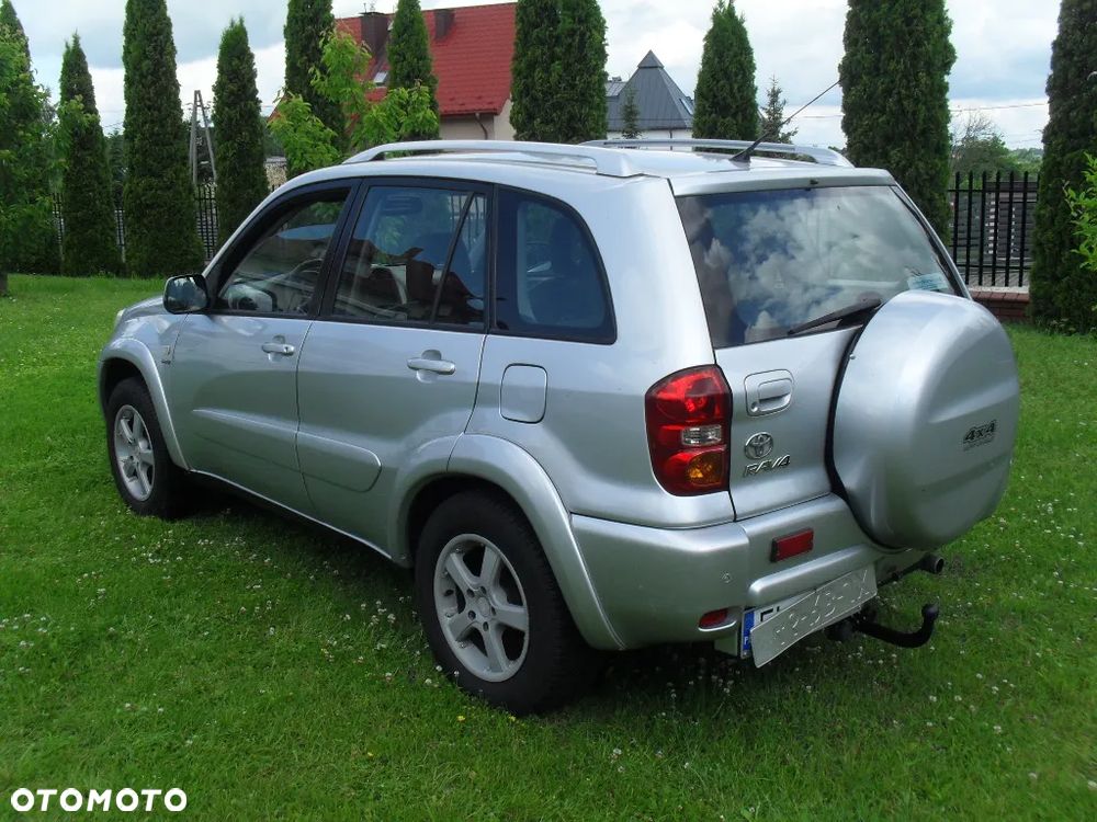 Toyota RAV4 2.0 VVT-i 4x4 - 12
